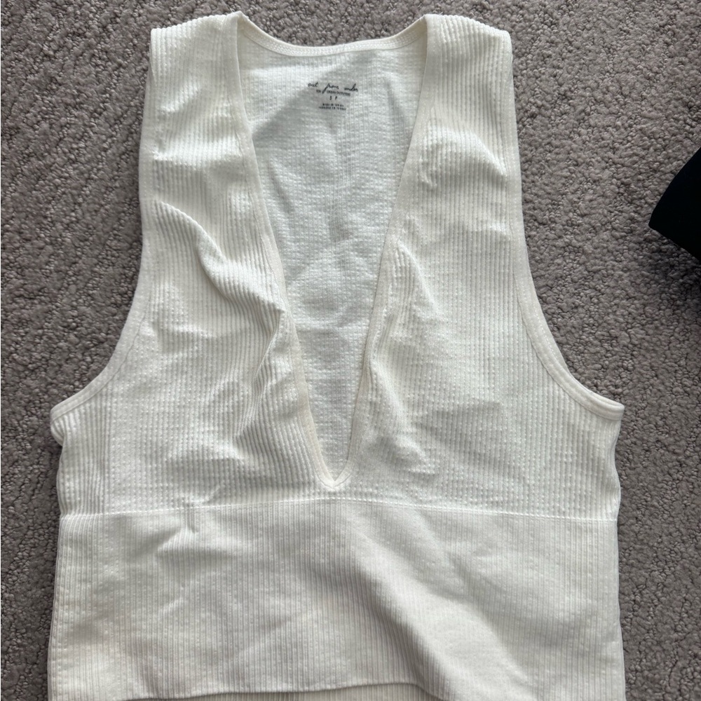White Ribbed Sleeveless Top